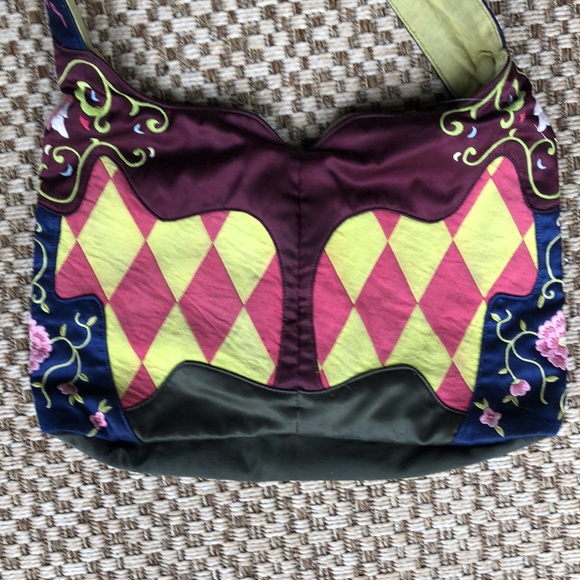 Vintage Embroidered Floral Boho Bag - Picture 4 of 9